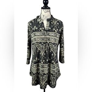 BEPEI Paisley Print V-Neck Black and Cream Tunic Top Size L